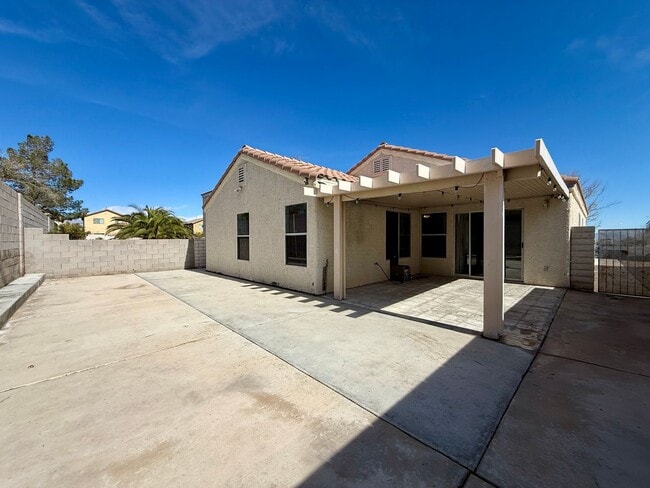 Building Photo - Northwest/Centennial Hills - 3BD SINGLE STORY HOME, GRANITE COUNTER TOPS, STAINLESS STEEL APPLIAN...