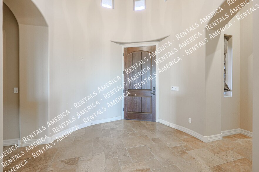 Building Photo - 12439 E Lupine Ave