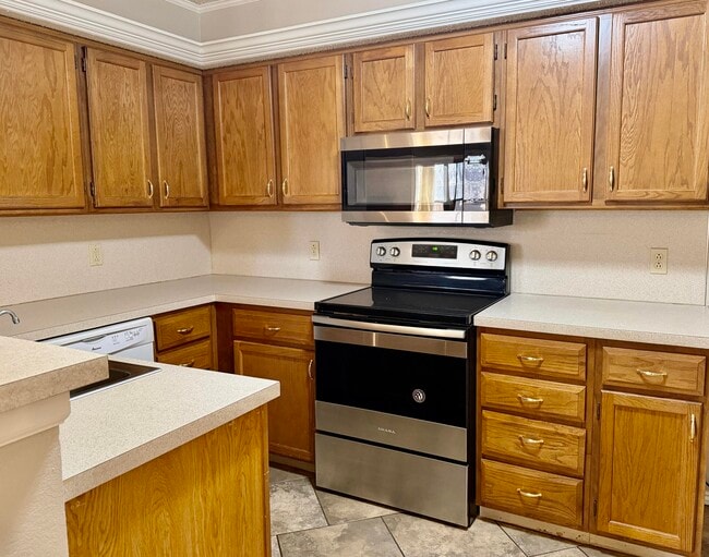 Building Photo - 3315 78th St