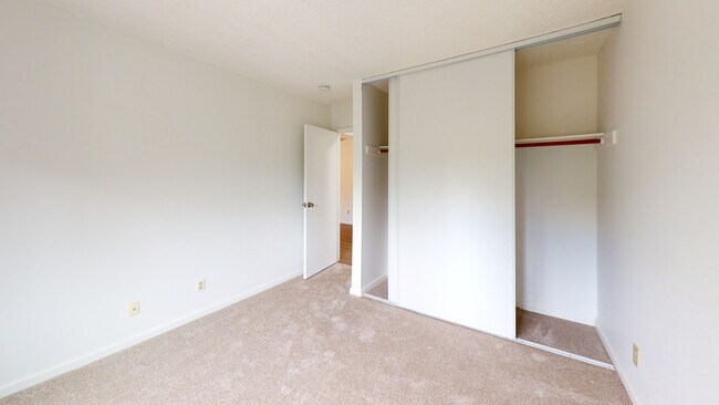 Building Photo - 541 Alameda del Prado