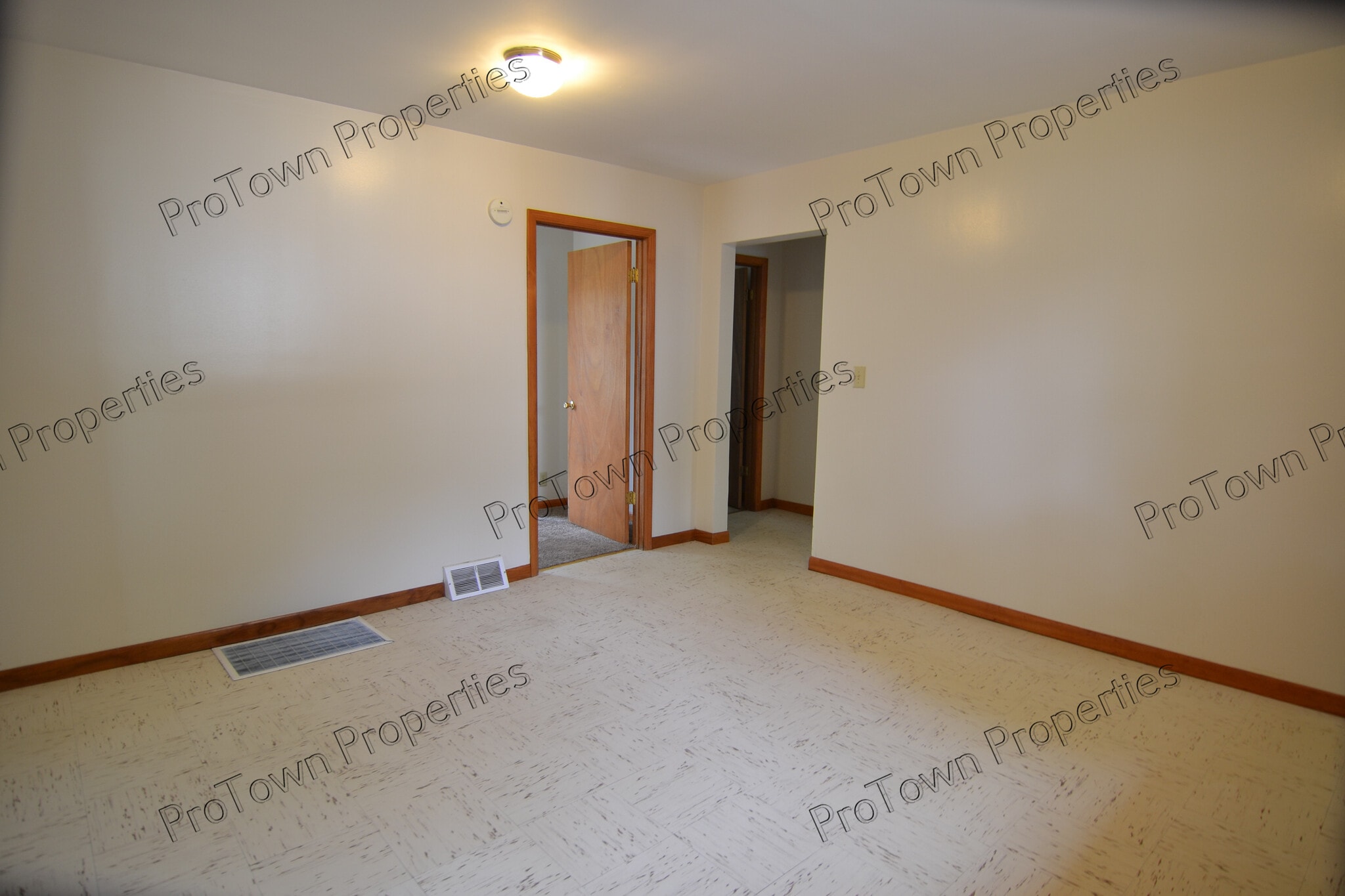 Building Photo - 106 Bowen Pl