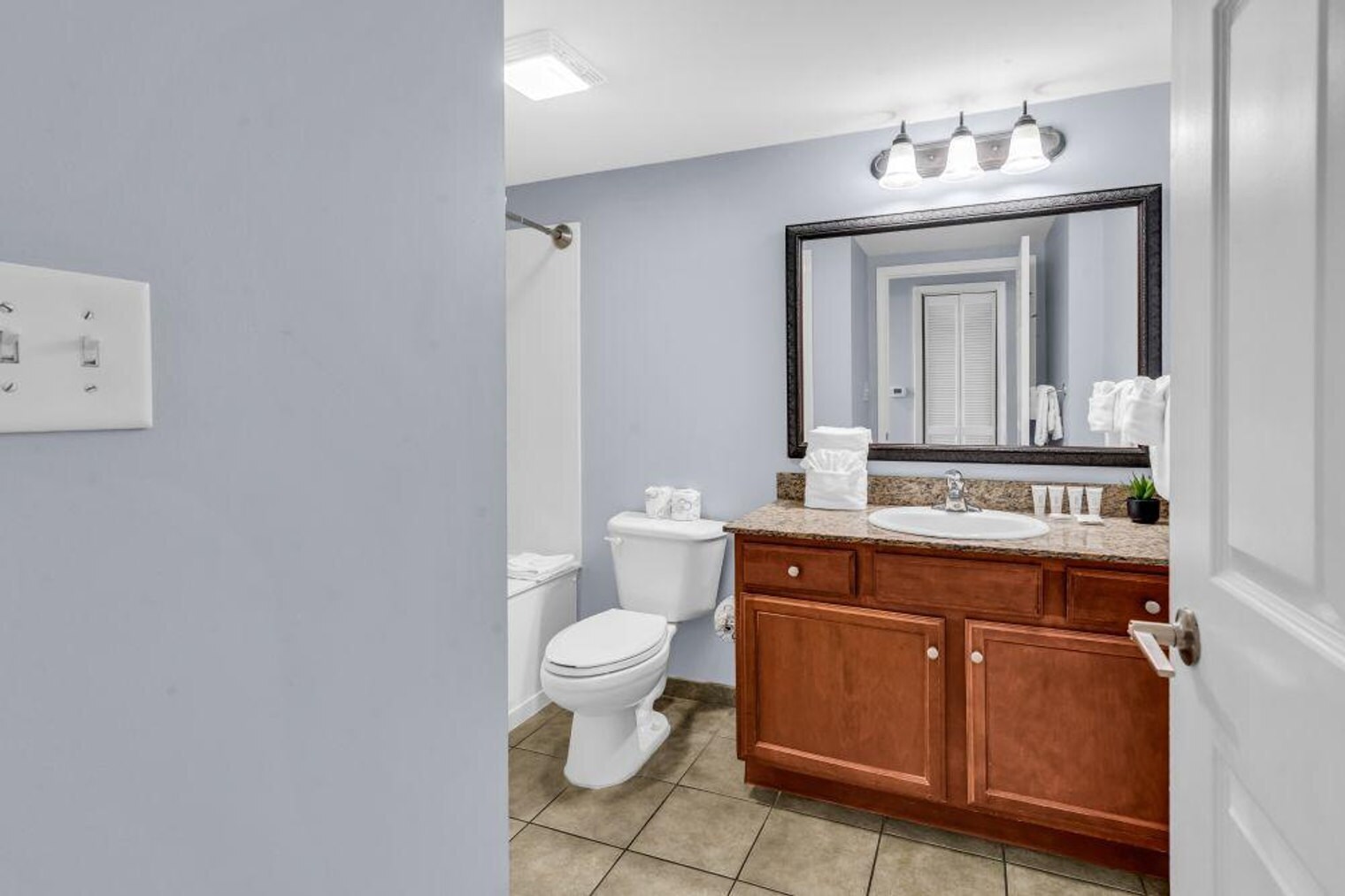 Building Photo - 2600 N Ocean Blvd