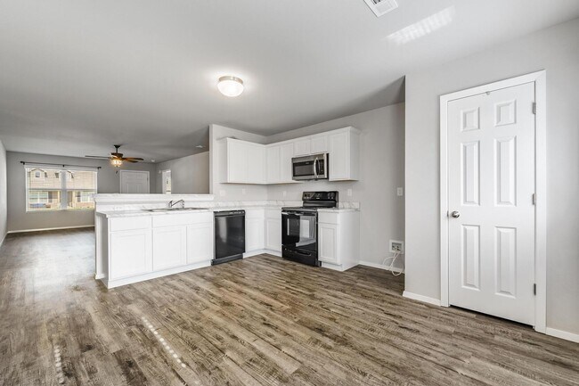 Building Photo - Modern Living in Pea Ridge | Open Layout +...
