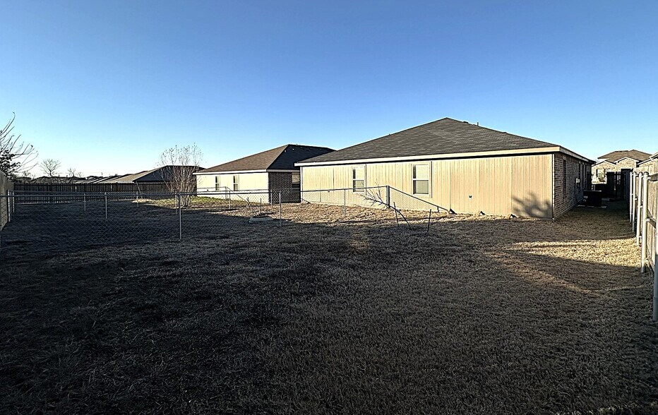 Building Photo - 6002 Harriet Tubman Ave