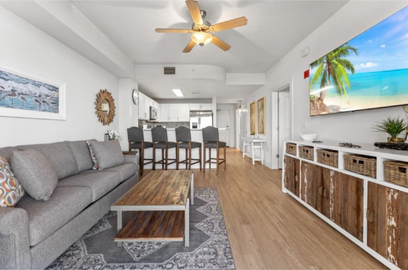 Building Photo - 15928 Front Beach Rd