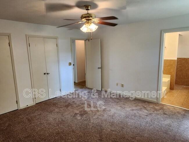 Building Photo - 3200 Archer Way