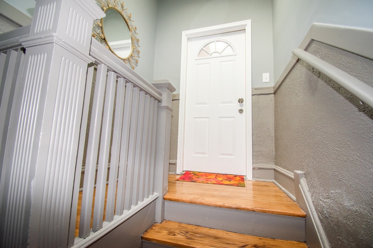 Building Photo - 518 Troy N St