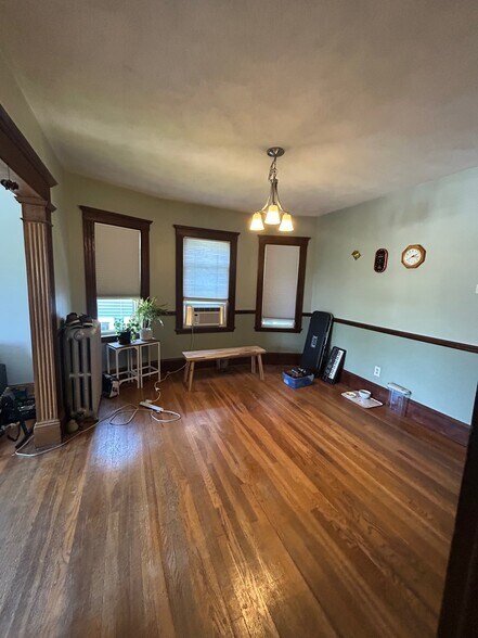 Building Photo - 84 Brayton Rd
