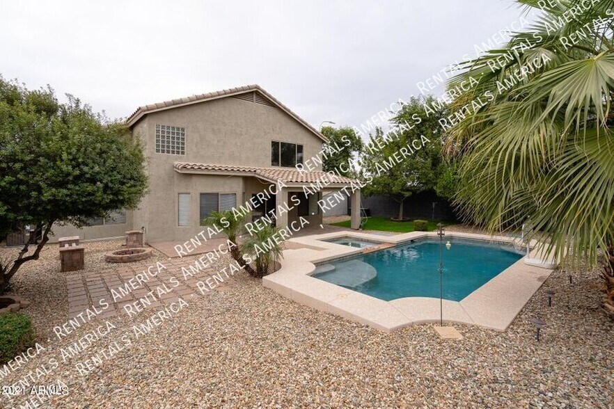 Building Photo - 6013 S Danielson Way