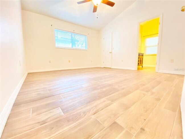 Building Photo - 4286 Shadow Creek Cir