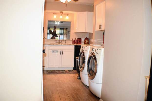Building Photo - 6604 Montauk Dr