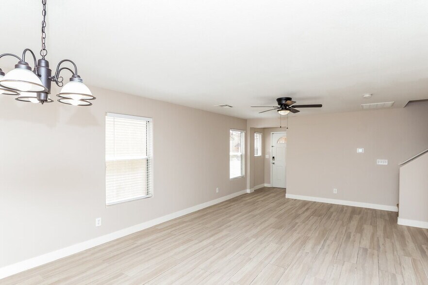 Building Photo - 6196 Fisher Creek Ct