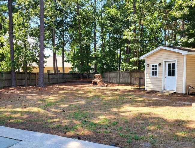Building Photo - 8300 Neuse Hunter Dr