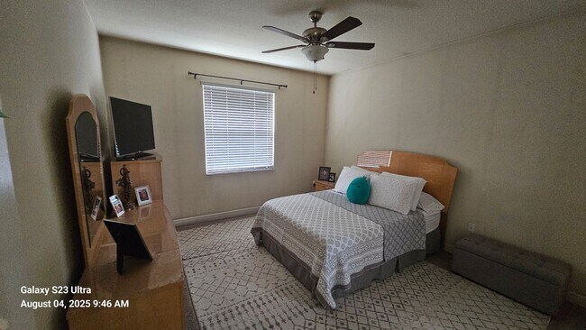 Building Photo - Beautiful 3 Bedroom Home for Rent in Oakbr...