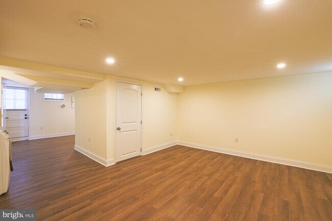 Building Photo - 214 Overbrook Rd