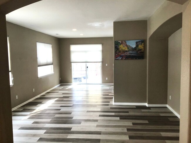 Building Photo - 3 bedroom 2.5 Bath Town home for rent at C...