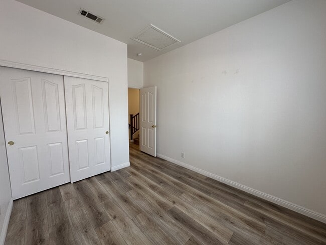 Building Photo - 9156 Sangria Ln