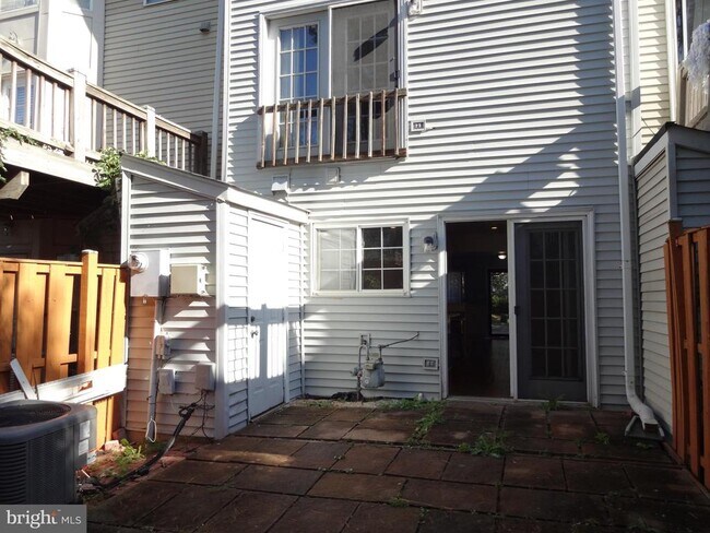 Building Photo - 13115 Quail Creek Ln