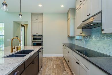 Building Photo - 8276 Modiano St