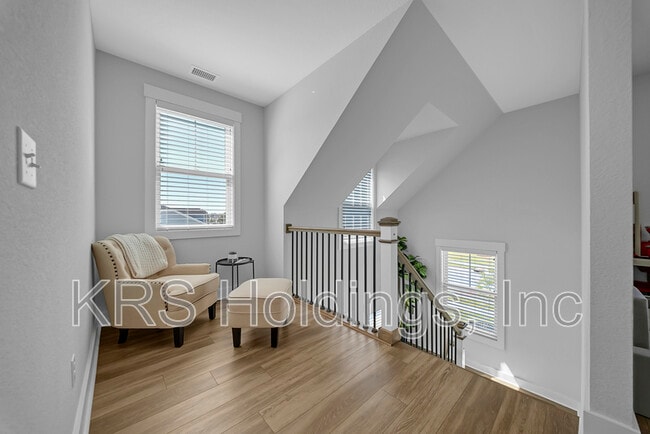 Building Photo - 629 Hayes Dr