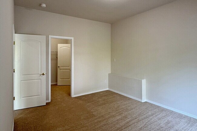 Building Photo - 10234 186th Ct NE
