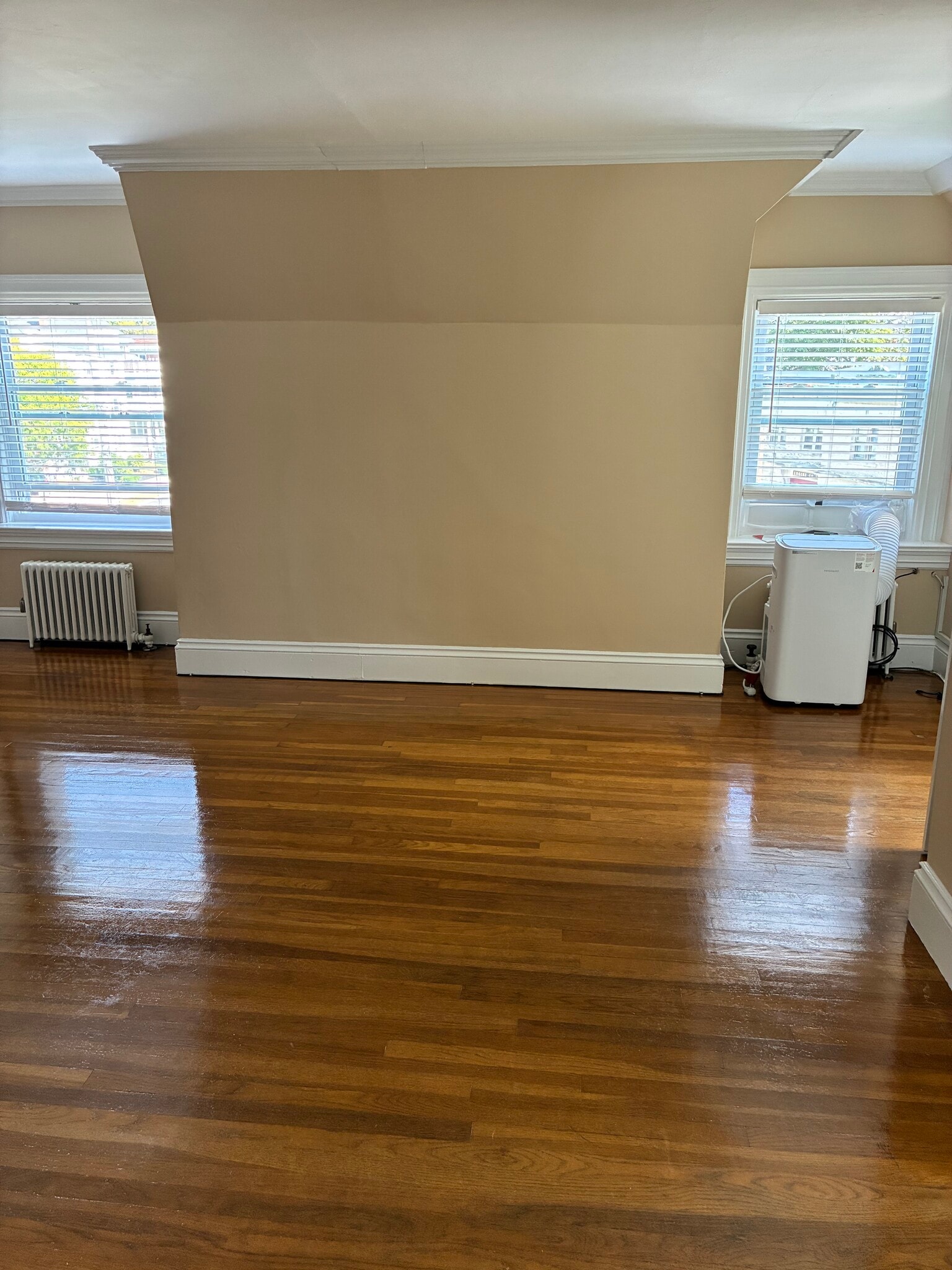 Building Photo - 131 Irving Ave