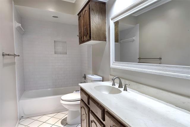 Building Photo - 3221 Laurel Oaks Ct