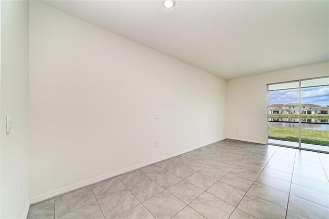 Building Photo - 11419 Planetree Pl