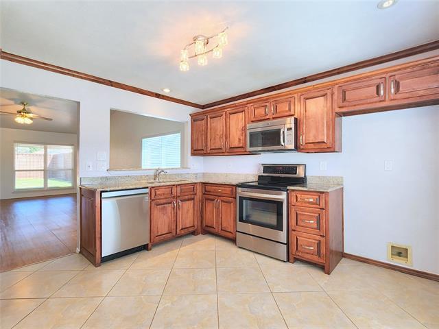 Building Photo - 4144 Driscoll Dr