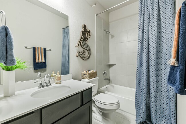 Building Photo - 1337 Lakeside Crk Rd