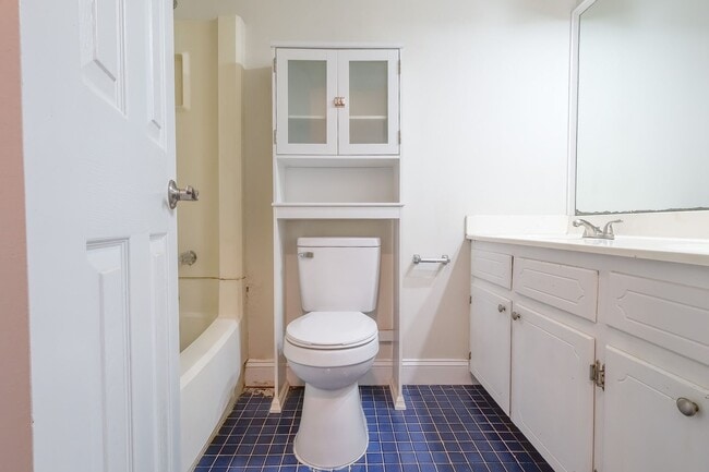 Building Photo - 3 BR 2 bath home in Troy