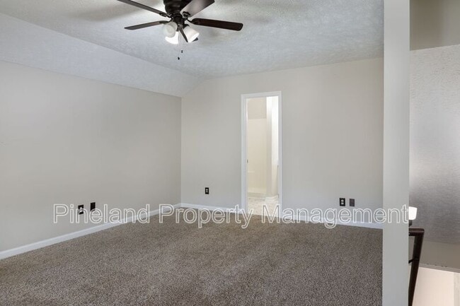 Building Photo - 310 Timberidge Dr