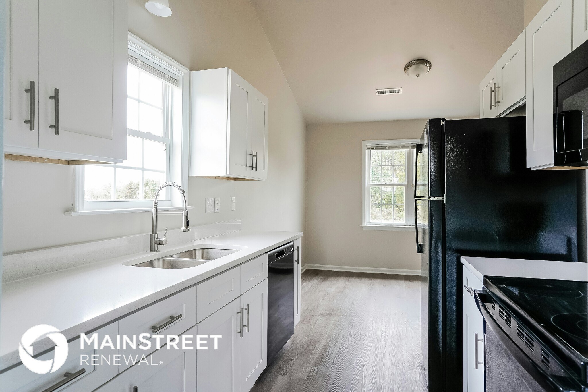 Building Photo - 99 Jethro Cir