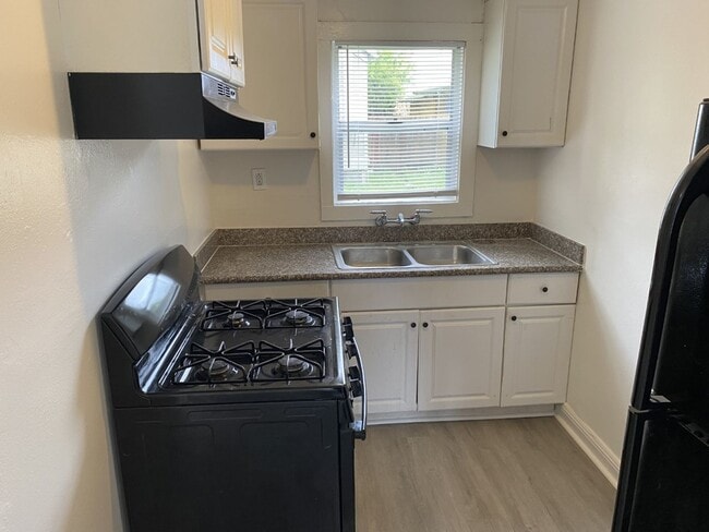 Building Photo - Charming 2 Bedroom, 1 Bathroom Unit in Vallejo!