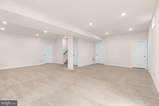 Building Photo - 2053 Whithorn Hl