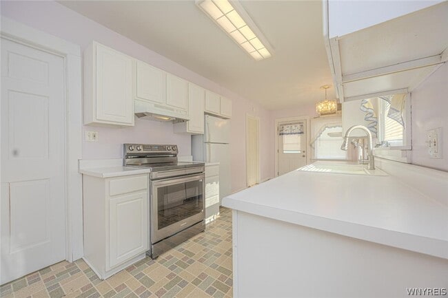 Building Photo - 769 19th St