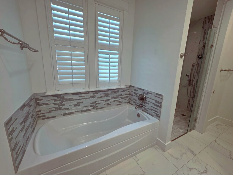 Building Photo - 309 Jack Knife Drive