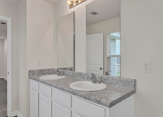 Building Photo - 925 Merganser Way