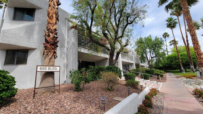 Building Photo - 3155 Ramon Rd