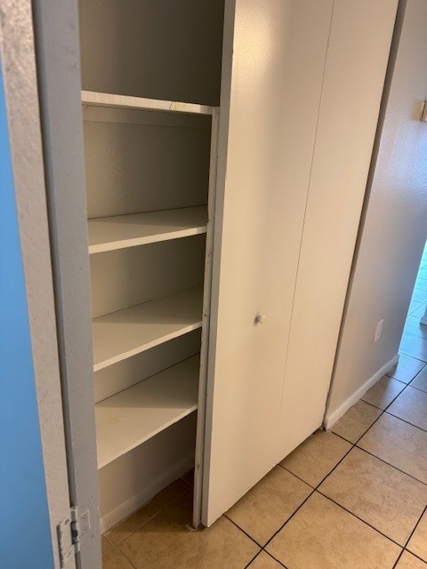 Building Photo - 817 Pablo Ln