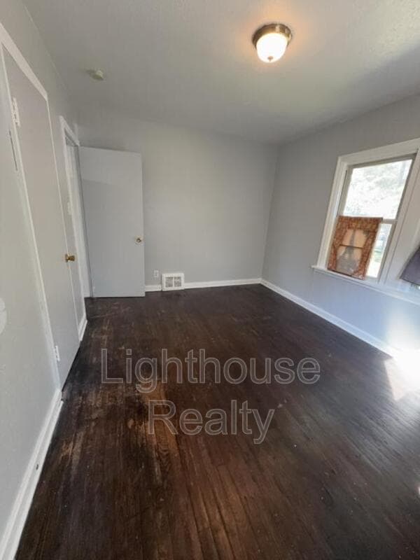 Building Photo - 1044 Whitcomb St