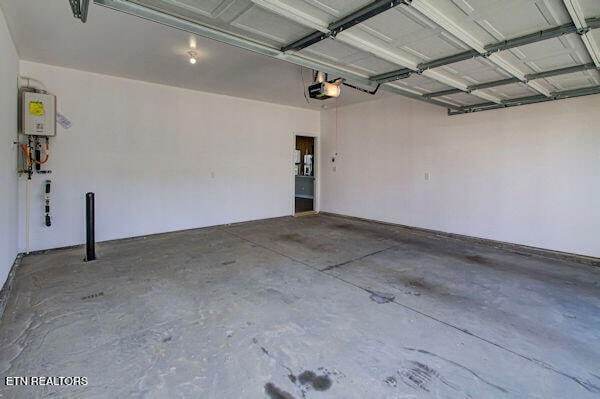 Building Photo - 12152 Evergreen Terrace Ln