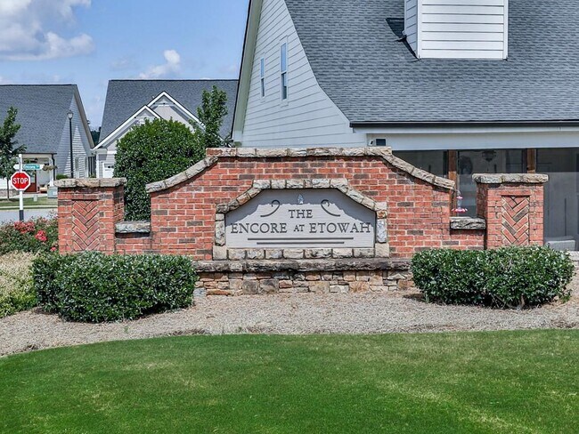 Building Photo - 37 Encore Ln