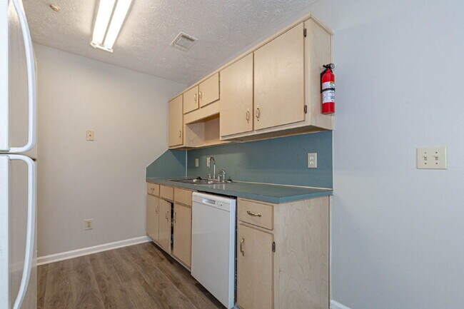 Building Photo - 5713 Marlette Ct