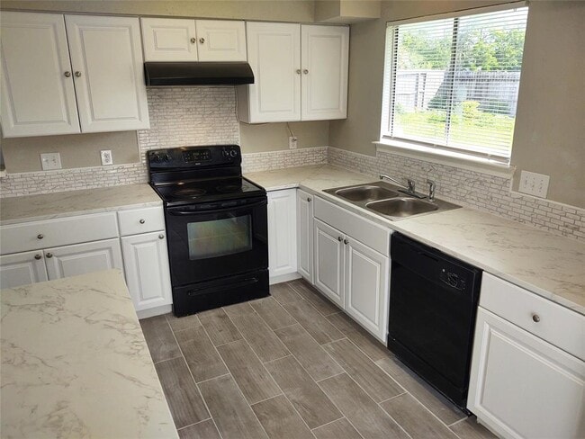 Building Photo - 2187 Pilgrims Bend Dr