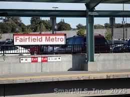 Building Photo - 124 Fox St