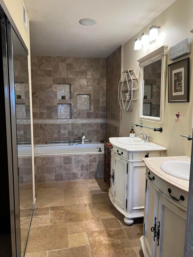 Building Photo - 38145 Crocus Ln