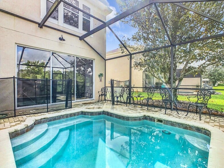 Building Photo - 2314 Silver Palm Dr