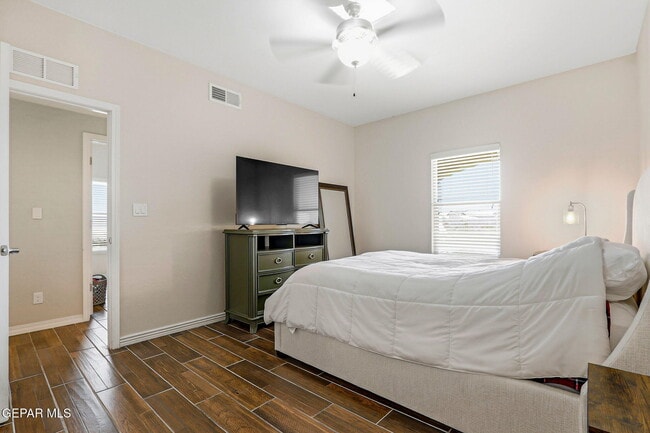 Building Photo - 3425 Dana Grey Dr