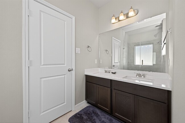 Building Photo - 2320 Cedar Pl Dr